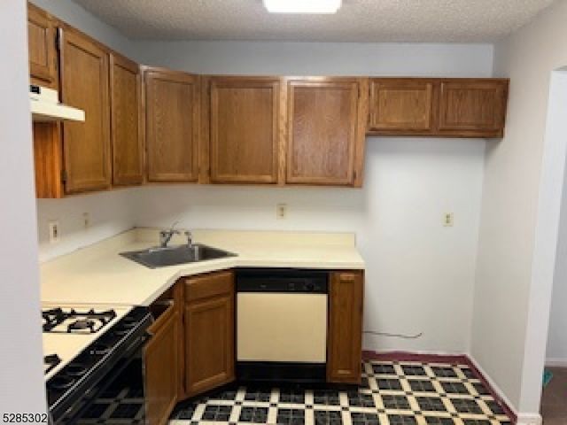 608 Dunn Cir, Bridgewater Twp., NJ 08807