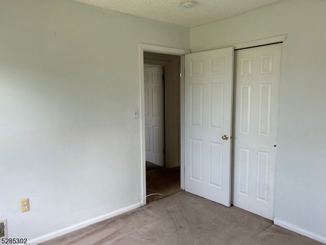 608 Dunn Cir, Bridgewater Twp., NJ 08807