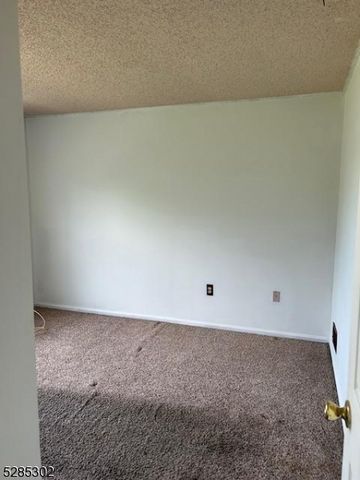 608 Dunn Cir, Bridgewater Twp., NJ 08807