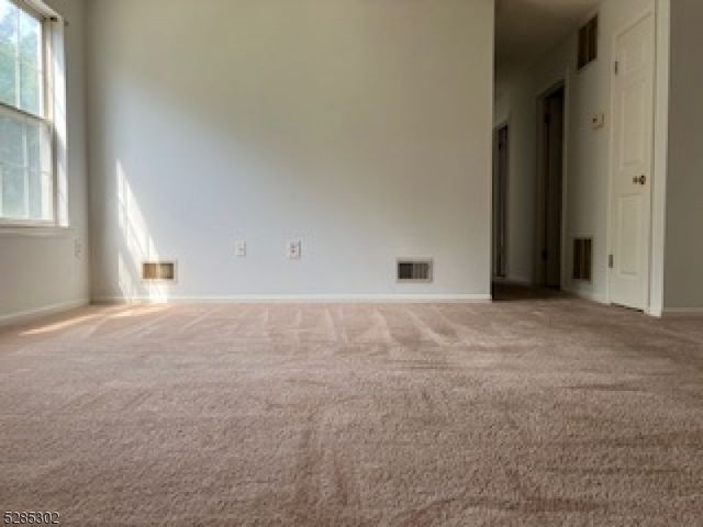 608 Dunn Cir, Bridgewater Twp., NJ 08807