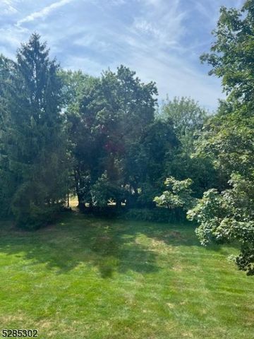608 Dunn Cir, Bridgewater Twp., NJ 08807