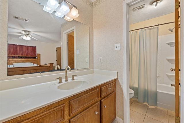 2505 Conquest Circle, Bryan, TX 77803