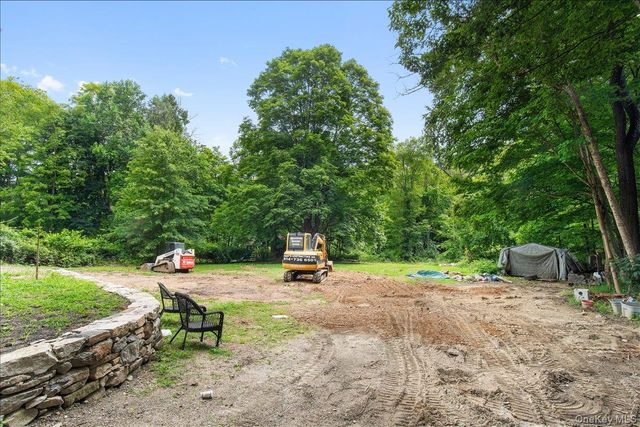 674 Sprout Brook Road, Putnam Valley, NY 10579