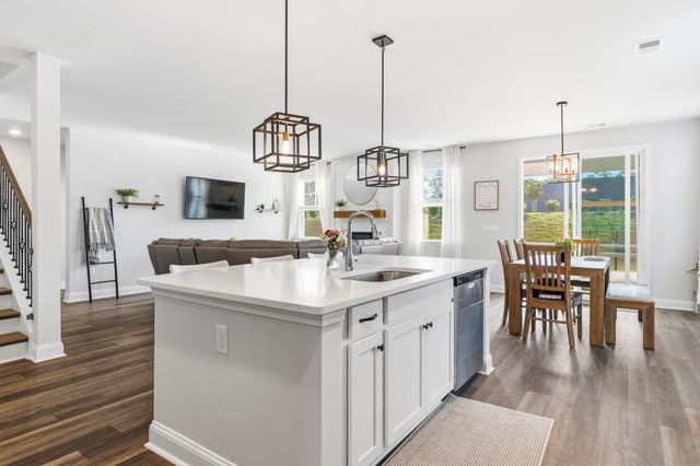 719 Choctaw Dr., Conway, SC 29526