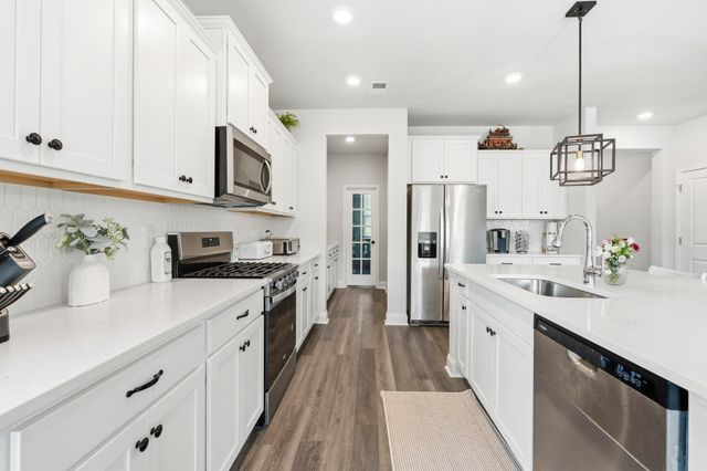 719 Choctaw Dr., Conway, SC 29526