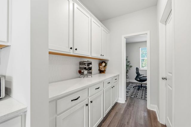 719 Choctaw Dr., Conway, SC 29526