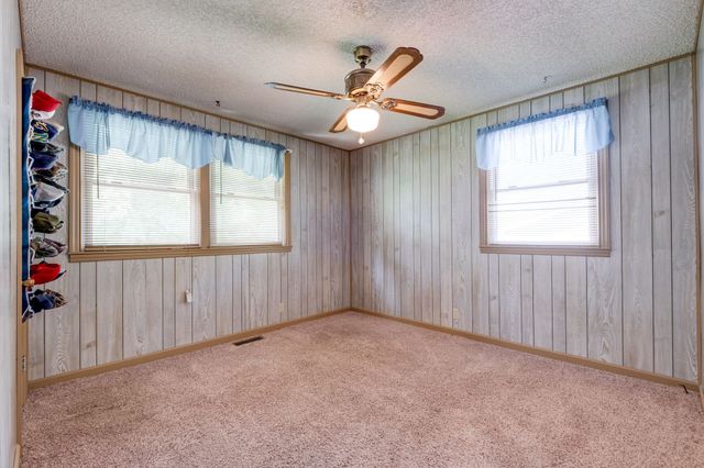 7183 Sugar Camp Dr, Greenbrier, TN 37073