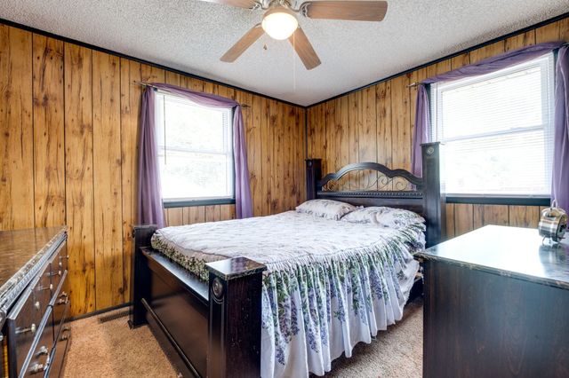 7183 Sugar Camp Dr, Greenbrier, TN 37073