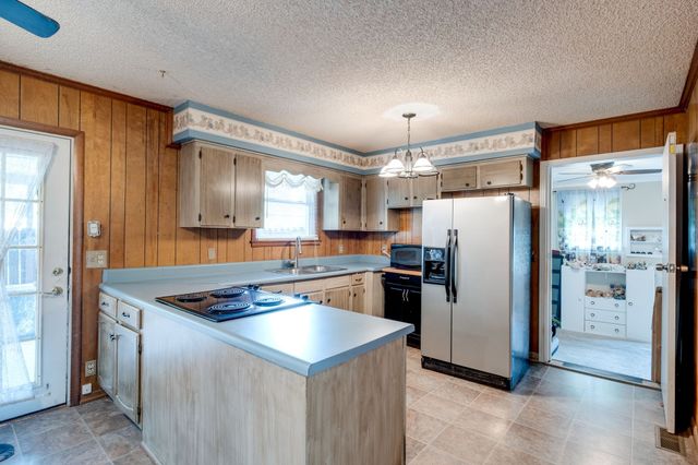 7183 Sugar Camp Dr, Greenbrier, TN 37073