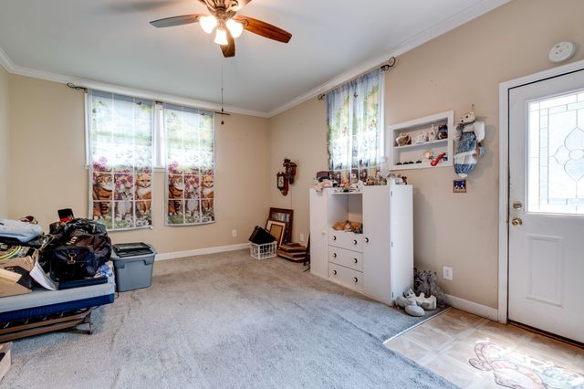 7183 Sugar Camp Dr, Greenbrier, TN 37073