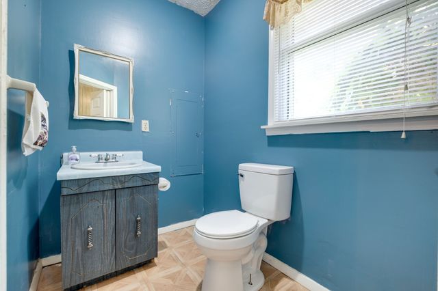 7183 Sugar Camp Dr, Greenbrier, TN 37073