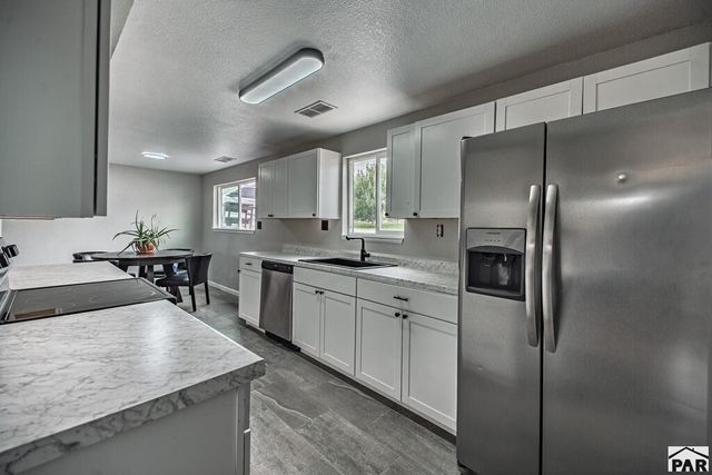 3816 Devonshire Lane, Pueblo, CO 81005
