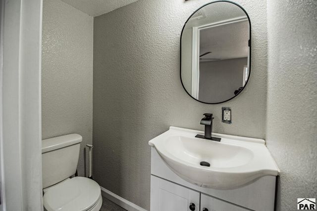 3816 Devonshire Lane, Pueblo, CO 81005