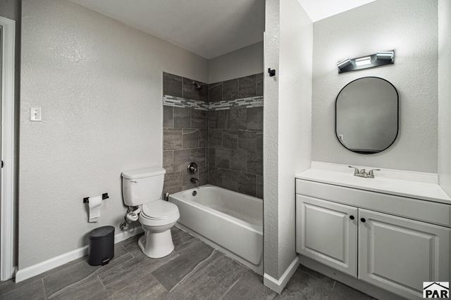 3816 Devonshire Lane, Pueblo, CO 81005