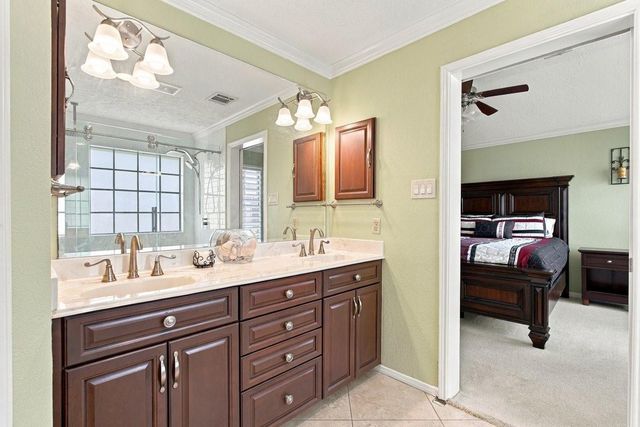 2242 Gemini Street, Houston, TX 77058