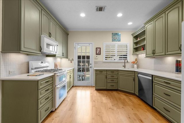 2242 Gemini Street, Houston, TX 77058