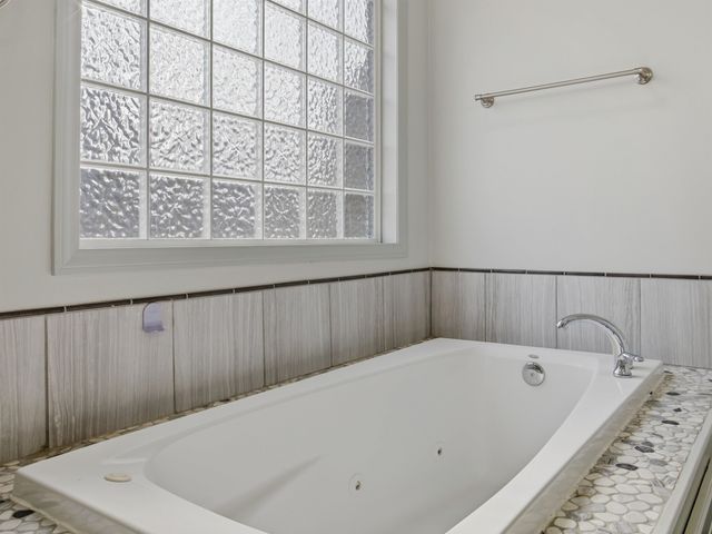 260 Heritage Hills Drive, Spartanburg, SC 29307