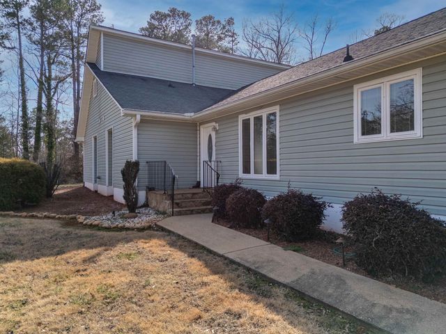 260 Heritage Hills Drive, Spartanburg, SC 29307