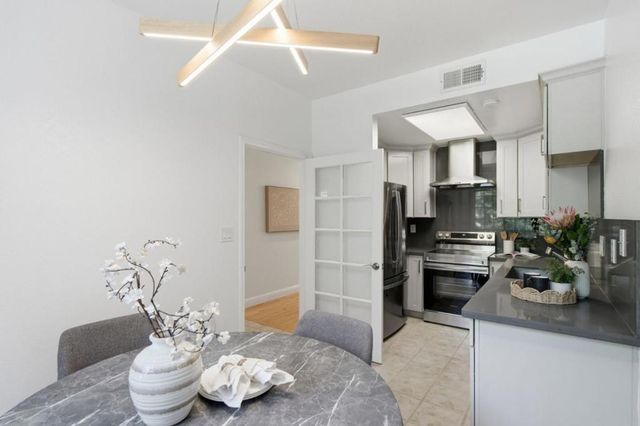 991 Belmont Terrace 3, Sunnyvale, CA 94086