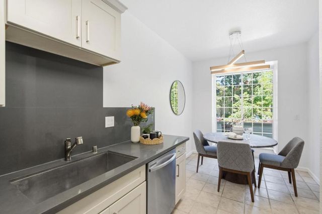991 Belmont Terrace 3, Sunnyvale, CA 94086