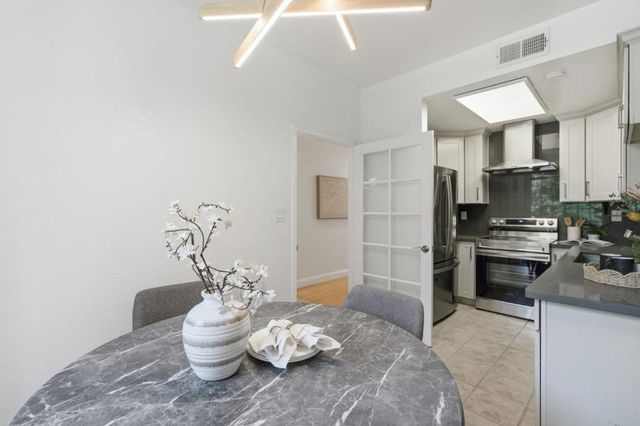 991 Belmont Terrace 3, Sunnyvale, CA 94086