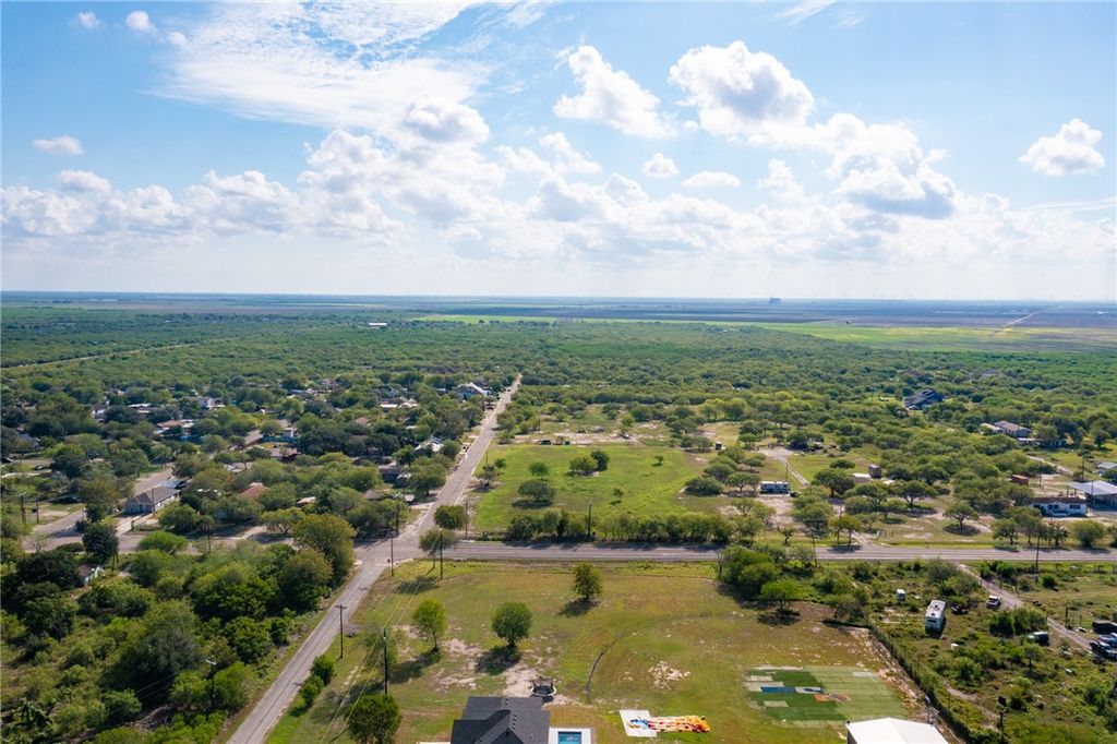 12509 CR 1272, Sinton, TX 78387 — photo 2