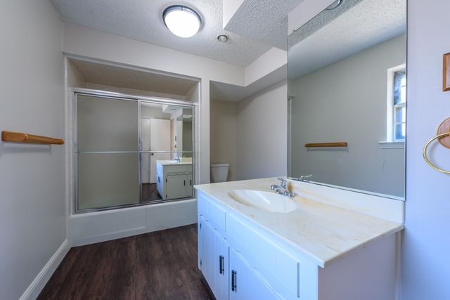 1915 Wendy Street, Irving, TX 75060