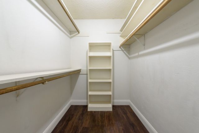 1915 Wendy Street, Irving, TX 75060