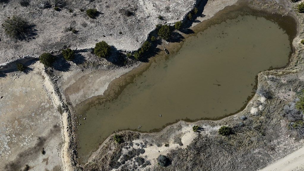 Image 7 of property listing at 1384 Cougar Trail, Ozona, TX 76943