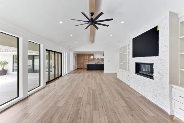 6600 Kane Way, Bakersfield, CA 93309