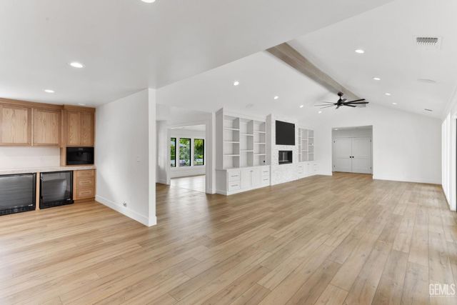 6600 Kane Way, Bakersfield, CA 93309