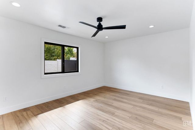 6600 Kane Way, Bakersfield, CA 93309