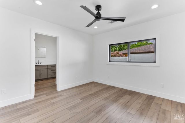 6600 Kane Way, Bakersfield, CA 93309