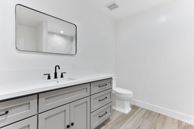 6600 Kane Way, Bakersfield, CA 93309