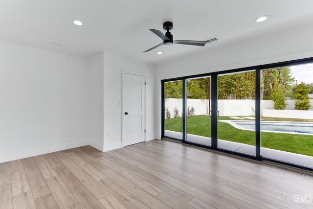 6600 Kane Way, Bakersfield, CA 93309