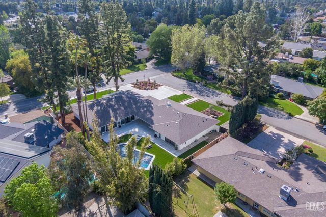 6600 Kane Way, Bakersfield, CA 93309