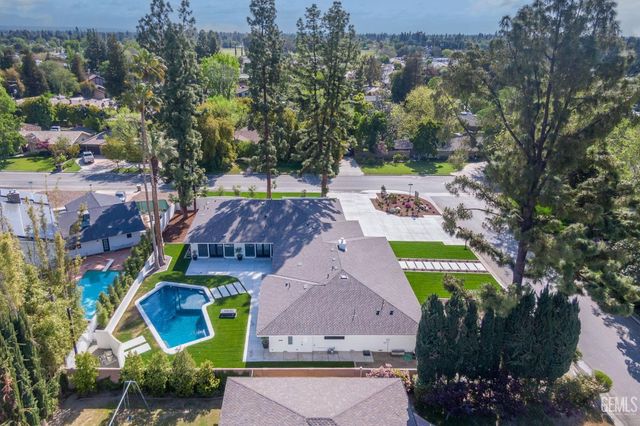 6600 Kane Way, Bakersfield, CA 93309