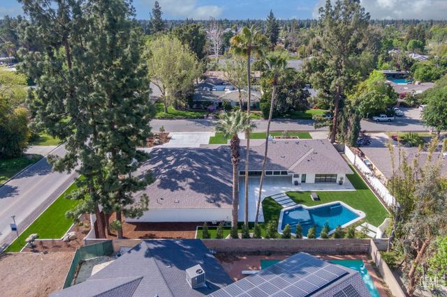 6600 Kane Way, Bakersfield, CA 93309