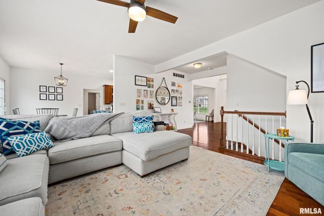 10524 N TRAIL VIEW Drive, Dunlap, IL 61525