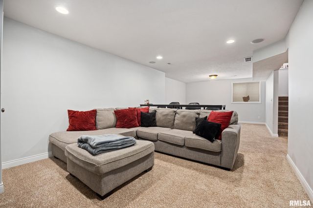 10524 N TRAIL VIEW Drive, Dunlap, IL 61525