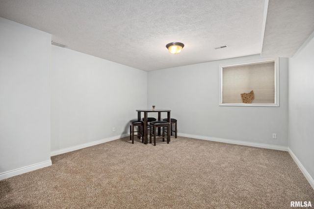 10524 N TRAIL VIEW Drive, Dunlap, IL 61525