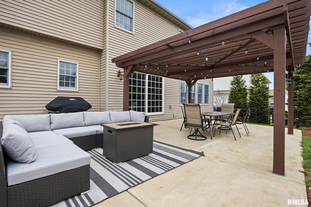 10524 N TRAIL VIEW Drive, Dunlap, IL 61525