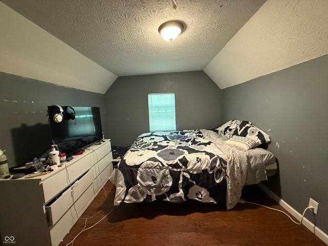 1214 N Tacoma Avenue, Indianapolis, IN 46201