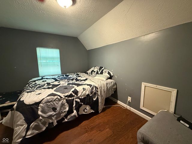 1214 N Tacoma Avenue, Indianapolis, IN 46201