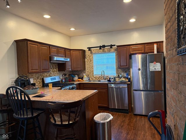 1214 N Tacoma Avenue, Indianapolis, IN 46201