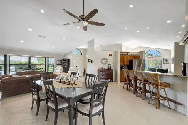 10705 SE Seabreeze Court, Hobe Sound, FL 33455