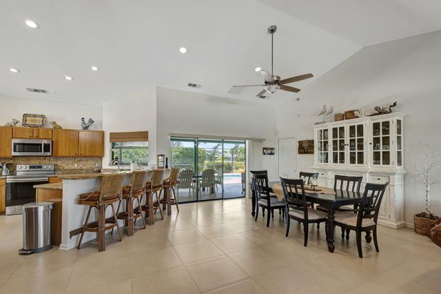 10705 SE Seabreeze Court, Hobe Sound, FL 33455