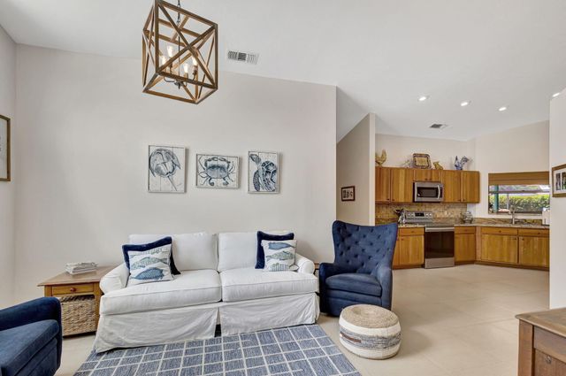 10705 SE Seabreeze Court, Hobe Sound, FL 33455
