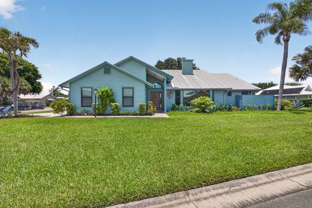 10705 SE Seabreeze Court, Hobe Sound, FL 33455