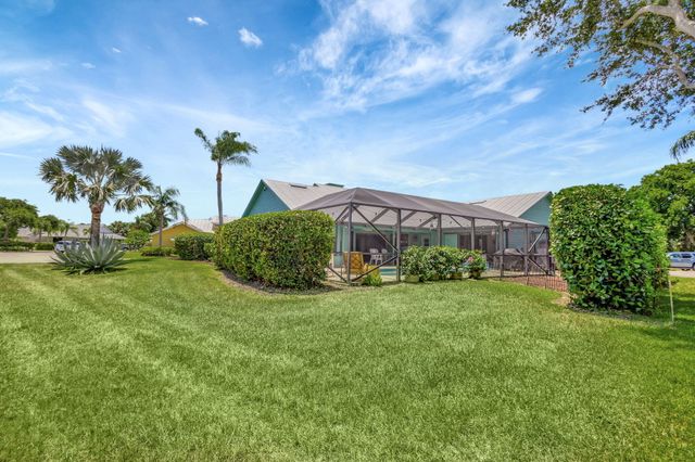 10705 SE Seabreeze Court, Hobe Sound, FL 33455